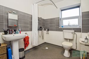 Photo 32- click for photo gallery